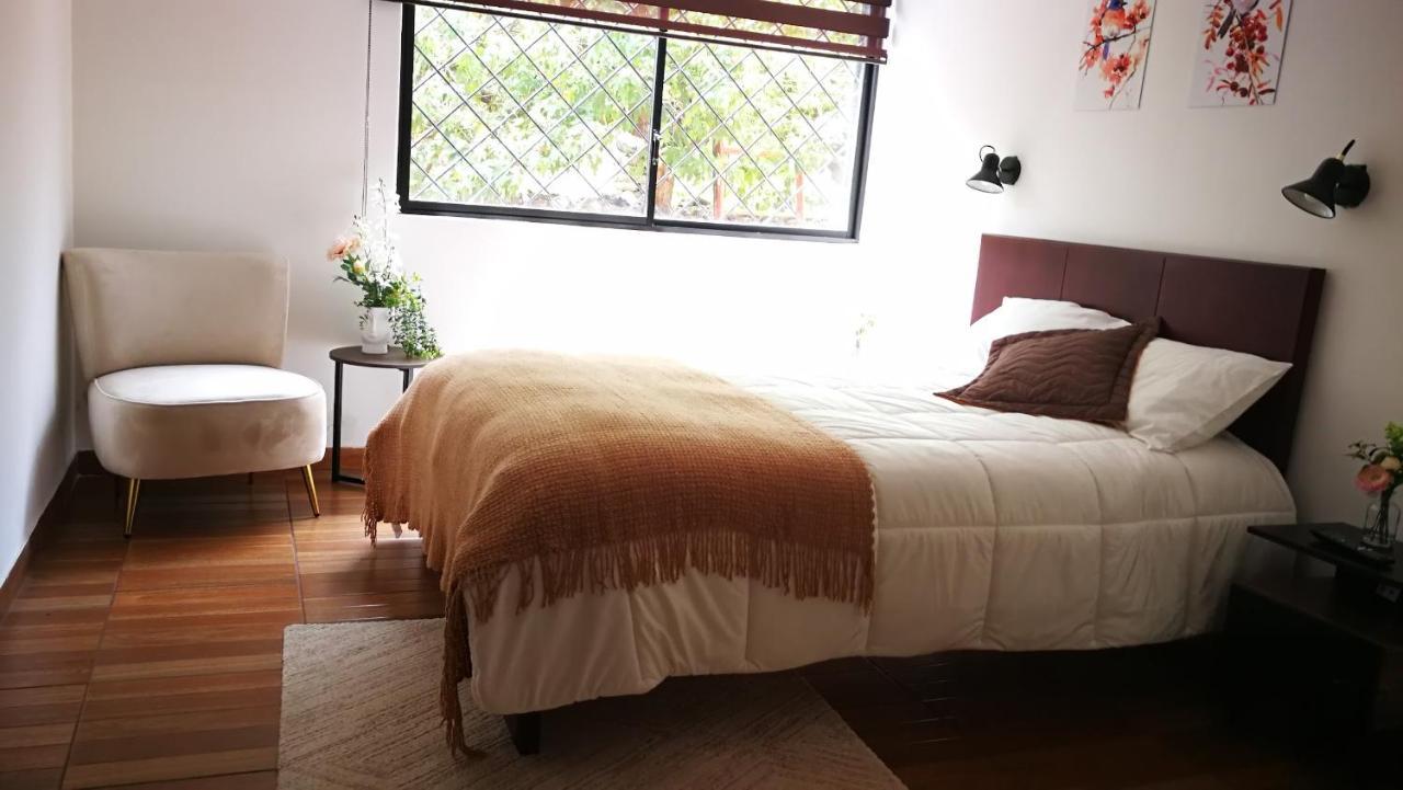 Chapelet Hostal Tababela Extérieur photo