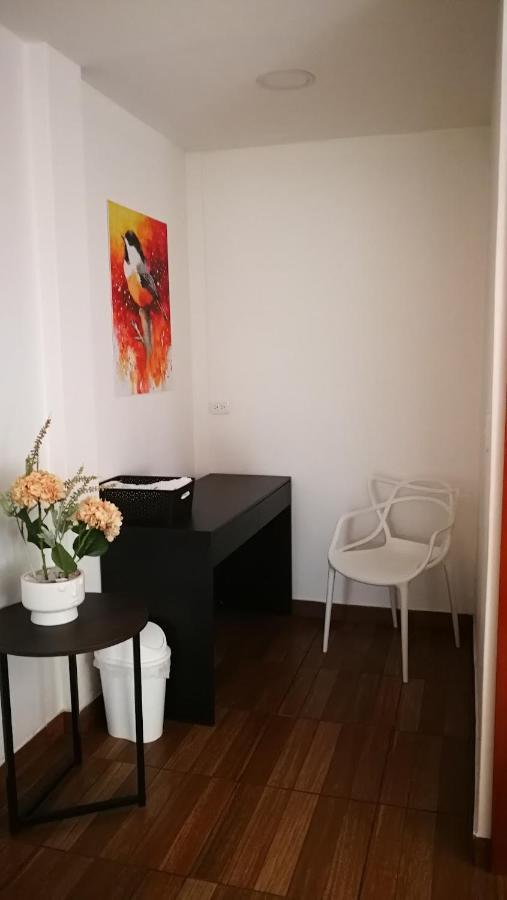 Chapelet Hostal Tababela Extérieur photo