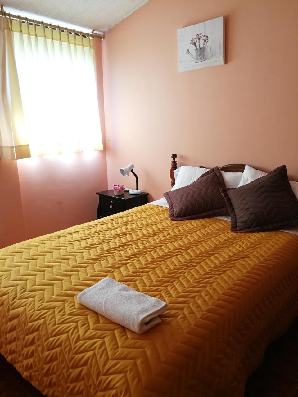 Chapelet Hostal Tababela Extérieur photo