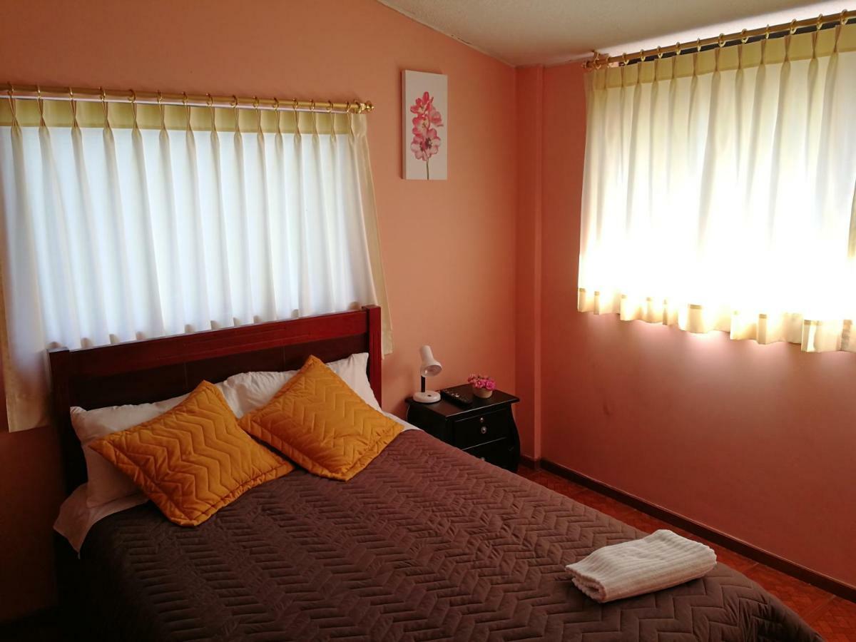 Chapelet Hostal Tababela Extérieur photo